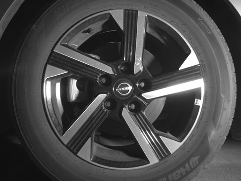 Used 2025 Nissan Sentra SV image 12