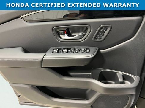 Used 2025 Honda Pilot EX-L image 16