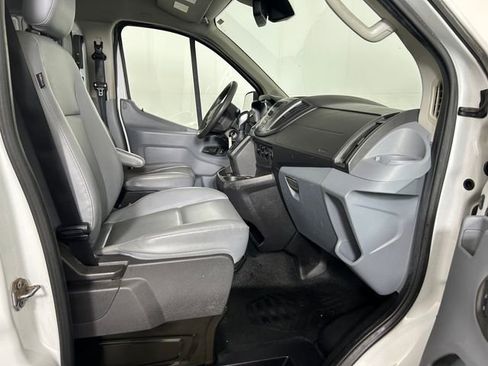 Used 2020 Ford Explorer XLT w/ Comfort Package image 33