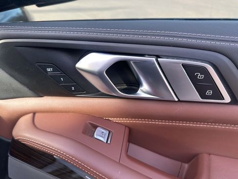 Used 2023 BMW X7 xDrive40i w/ M Sport Package image 52