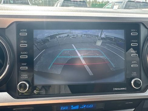 Used 2022 Toyota Tacoma SR5 w/ Technology Package image 29