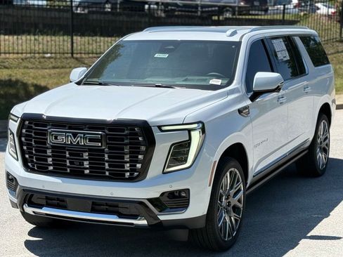 New 2026 GMC Yukon XL Denali Ultimate w/ LPO, Illumination Package AWD/4WD image 10