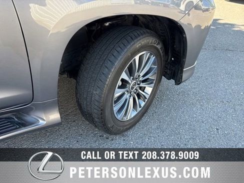 Used 2023 Lexus GX 460 Luxury w/ Off Road Package AWD/4WD image 11