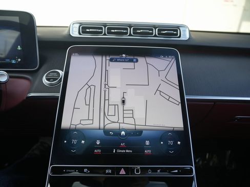 Used 2022 Mercedes-Benz S 580 4MATIC Sedan w/ AMG Line Package image 63