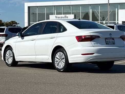 Used 2019 Volkswagen Jetta R-Line FWD image 6