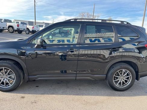 Used 2022 Subaru Forester Premium w/ Popular Package #1 AWD/4WD image 5