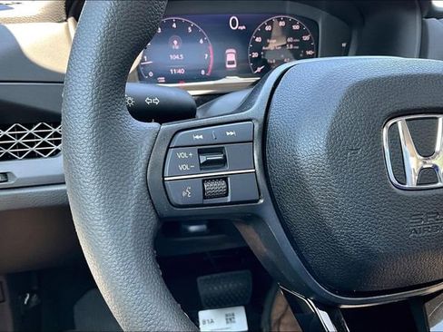 New 2025 Honda Accord SE image 19