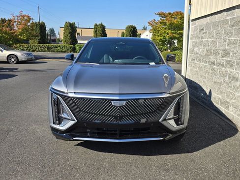 New 2026 Cadillac Lyriq Luxury image 11
