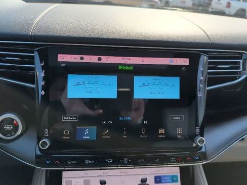 Used 2025 Jeep Grand Wagoneer 4WD image 31