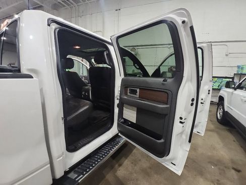 Used 2014 Ford F150 Lariat w/ Equipment Group 502A Luxury AWD/4WD image 23