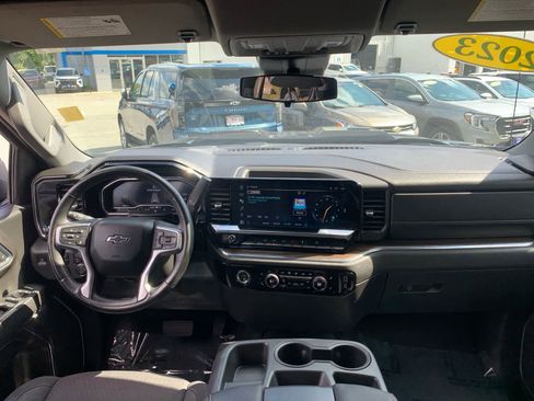 Used 2023 Chevrolet Silverado 1500 LT Trail Boss image 34