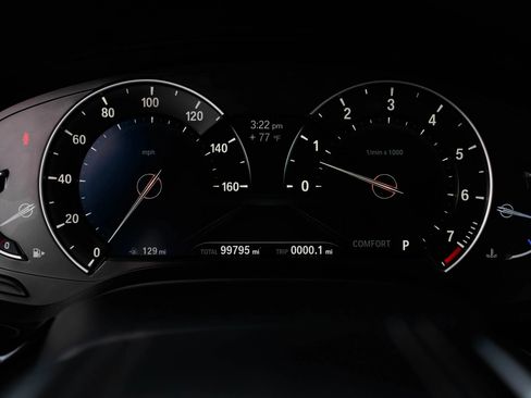 Used 2018 BMW 540i RWD image 15
