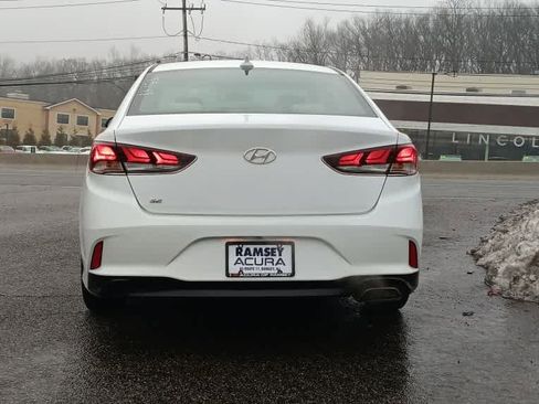 Used 2018 Hyundai Sonata SE w/ Cargo Package image 4