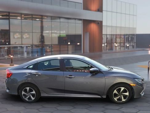 Used 2019 Honda Civic LX image 8