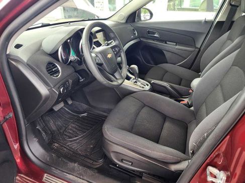 Used 2016 Chevrolet Cruze LT FWD image 10