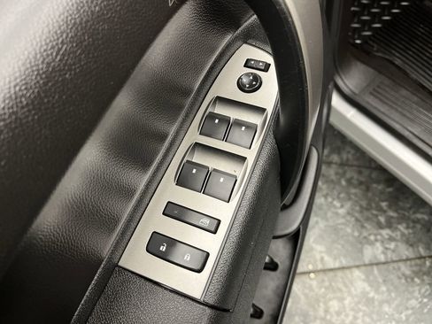 Used 2012 Chevrolet Silverado 1500 LT image 7