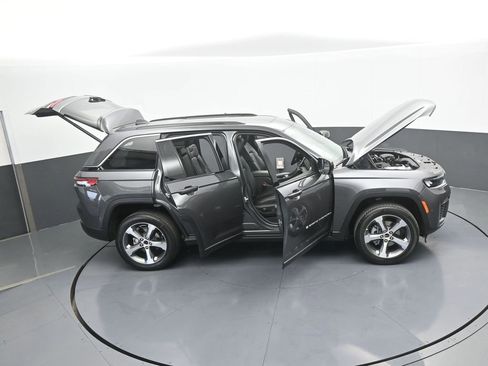 New 2026 Jeep Grand Cherokee Limited RWD image 64