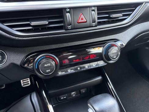 Used 2023 Kia Forte GT-Line w/ GT-Line Technology Package image 32