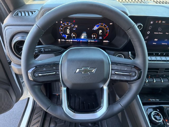 Used 2025 Chevrolet Colorado Trail Boss AWD/4WD image 14