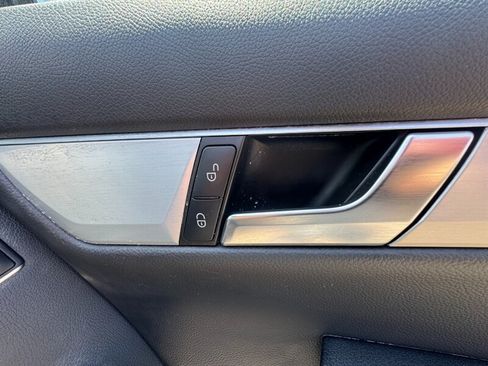 Used 2012 Mercedes-Benz C 250 Sedan image 43