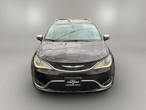 Used 2020 Chrysler Pacifica Limited FWD image 4