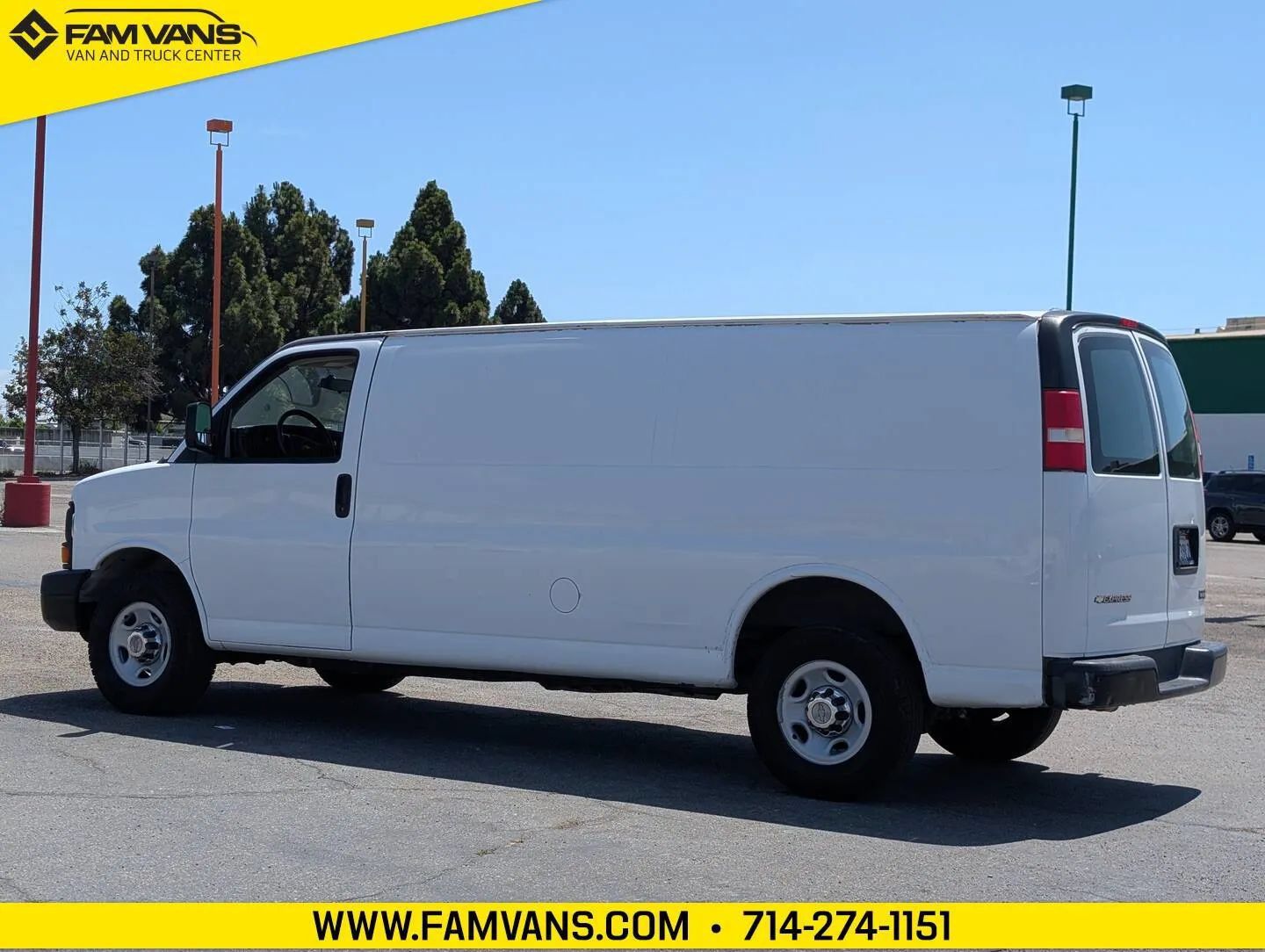 Used 2014 Chevrolet Express 2500 Extended RWD image 5