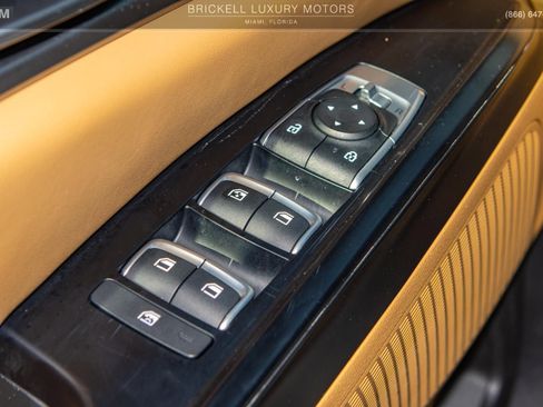 Used 2022 Kia Carnival LX image 22