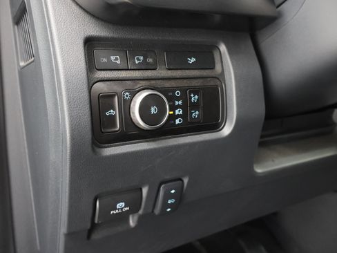 Used 2023 Ford F350 Lariat w/ Lariat Ultimate Package AWD/4WD image 45