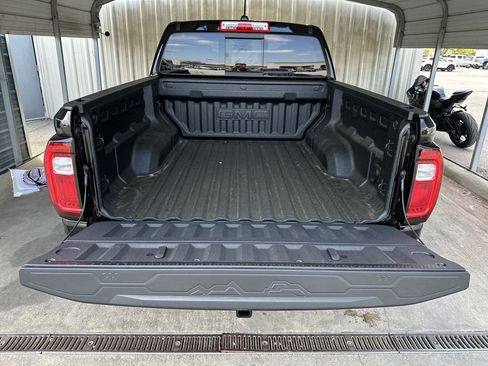 New 2026 GMC Canyon Denali w/ LPO, Denali Black Edition AWD/4WD image 30