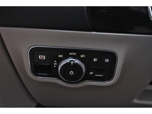 Used 2021 Mercedes-Benz GLA 250 image 23
