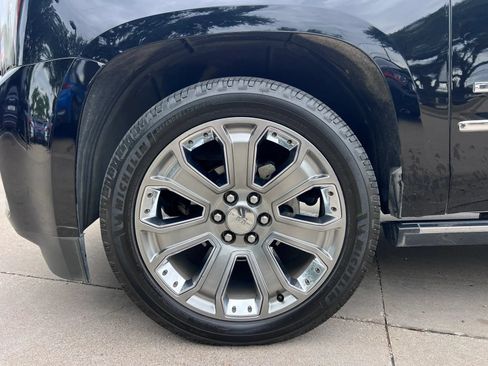 Used 2016 GMC Yukon XL Denali w/ Open Road Package AWD/4WD image 56