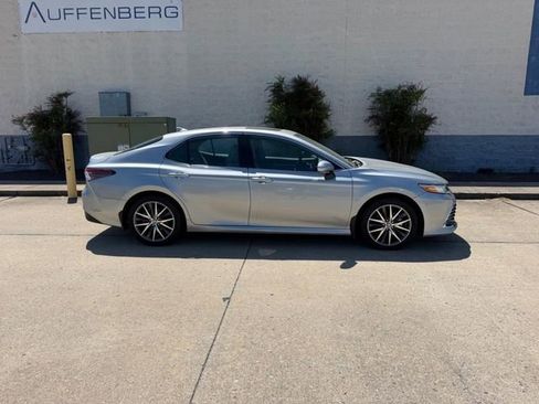 Used 2024 Toyota Camry XLE w/ Navigation Package FWD image 2