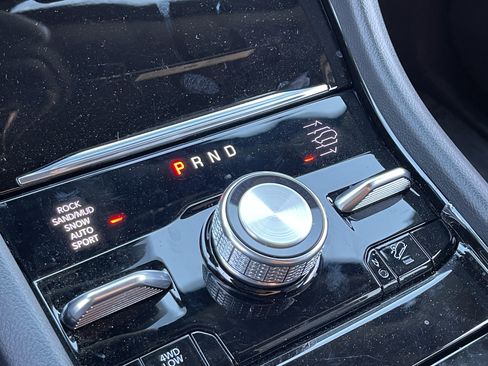 Certified 2025 Jeep Grand Cherokee L Summit w/ Luxury Tech Group V AWD/4WD image 25