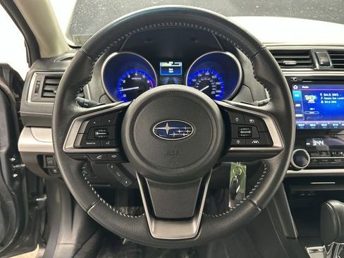 Used 2019 Subaru Outback 2.5i Premium image 8