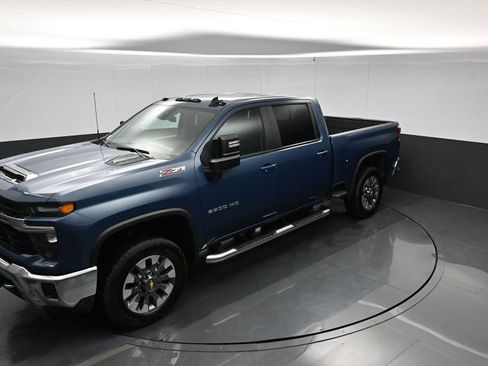 Used 2024 Chevrolet Silverado 2500 LT w/ All Star Edition AWD/4WD image 31