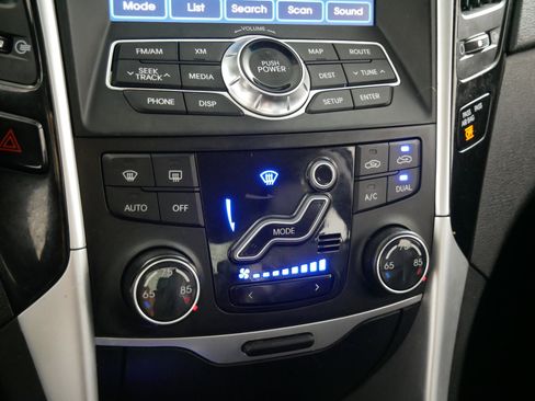 Used 2011 Hyundai Sonata Limited w/ Navigation Pkg 5 image 23