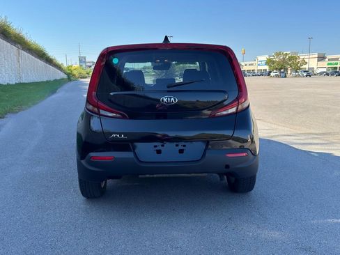 Used 2020 Kia Soul S image 4