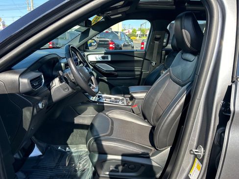 Certified 2022 Ford Explorer ST w/ Equipment Group 401A AWD/4WD image 7