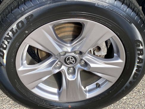 Used 2023 Toyota RAV4 XLE image 31