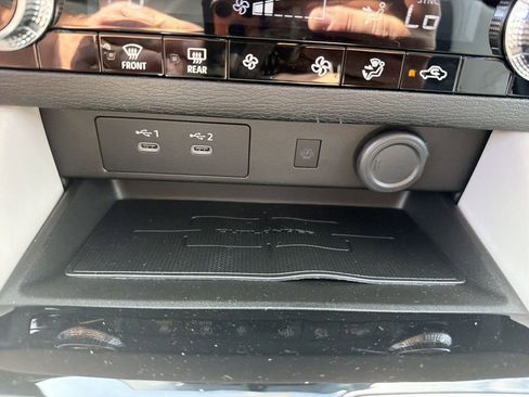 New 2026 Mitsubishi Outlander SE AWD/4WD image 24