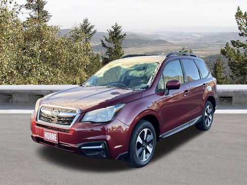 Used 2017 Subaru Forester 2.5i Premium w/ All-Weather Package image 2