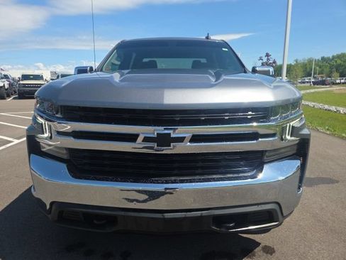 Used 2021 Chevrolet Silverado 1500 LT w/ LPO, Dark Essentials Package AWD/4WD image 3