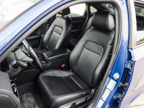 Used 2022 Honda Civic Sport image 4