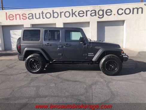 Used 2017 Jeep Wrangler Unlimited Sport w/ Quick Order Package 24S AWD/4WD image 1