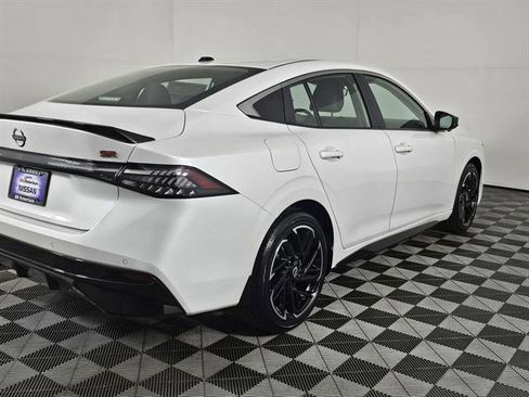 New 2026 Nissan Sentra SR w/ SR Premium Package image 4