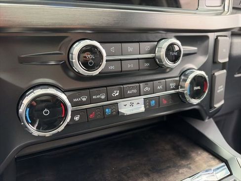 Used 2024 Ford F250 Lariat AWD/4WD image 17