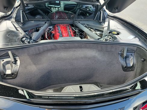 Used 2023 Chevrolet Corvette Stingray Preferred Cpe w/ Z51 Performance Package RWD image 10
