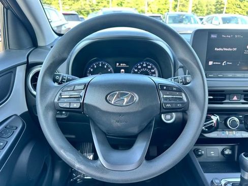 Used 2023 Hyundai Kona SEL image 12