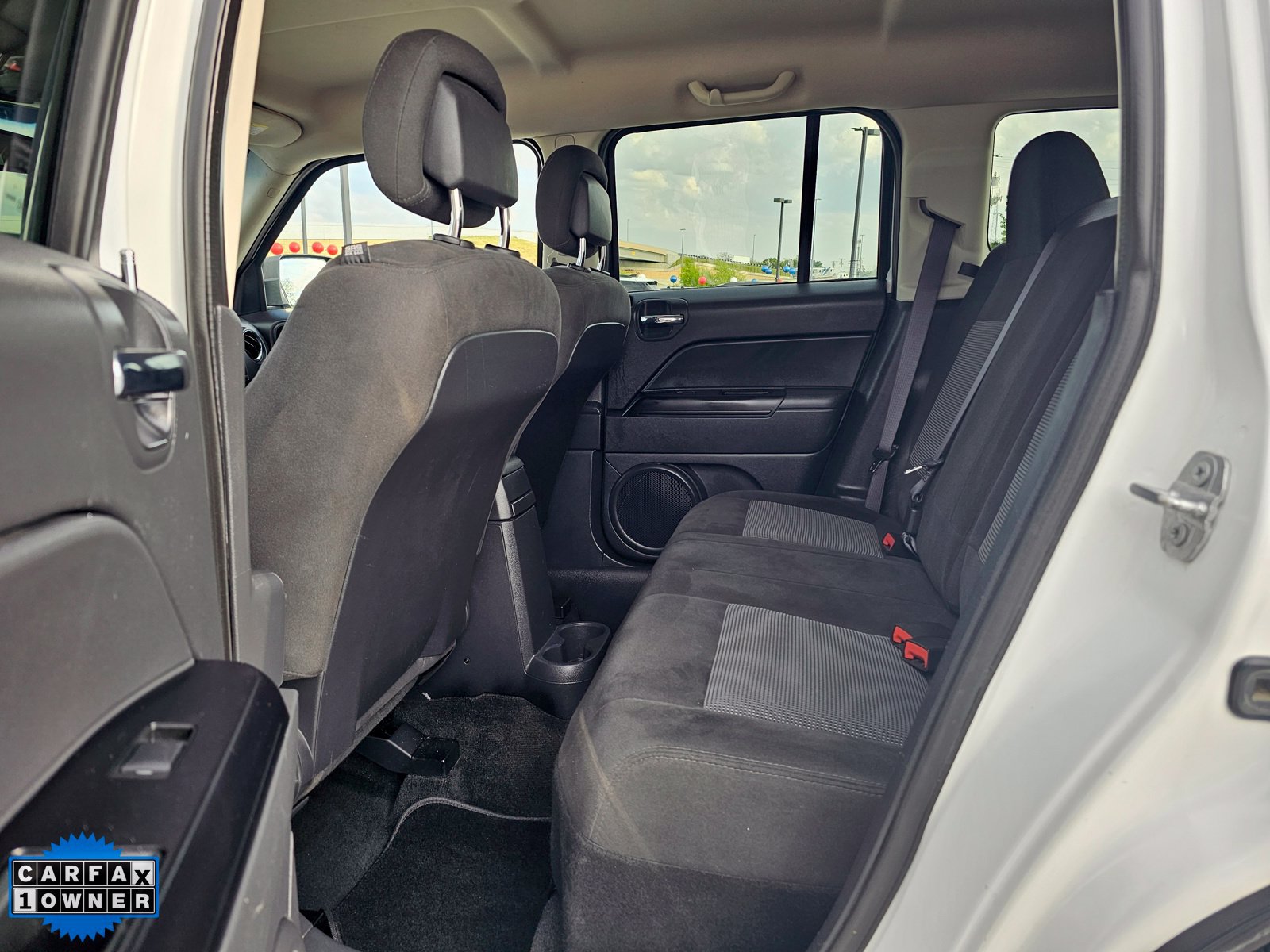 Used 2016 Jeep Patriot Latitude AWD/4WD image 26