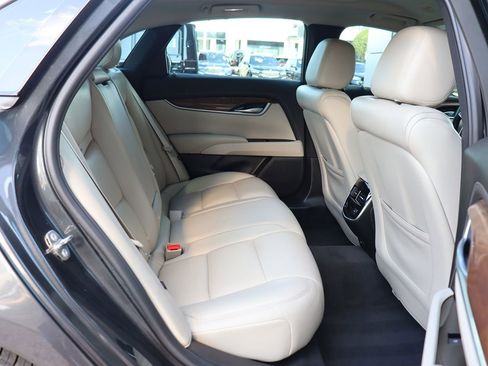 Used 2019 Cadillac XTS Luxury image 37